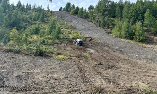 Raptor 100 im Skigebiet: Vielseitiger Helfer für Sommer und Winter