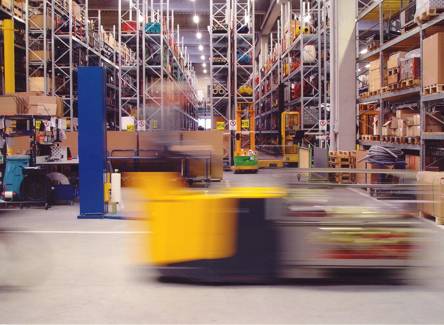 Erweiterte Bestellannahmezeiten für Ersatzteile bei PistenBully