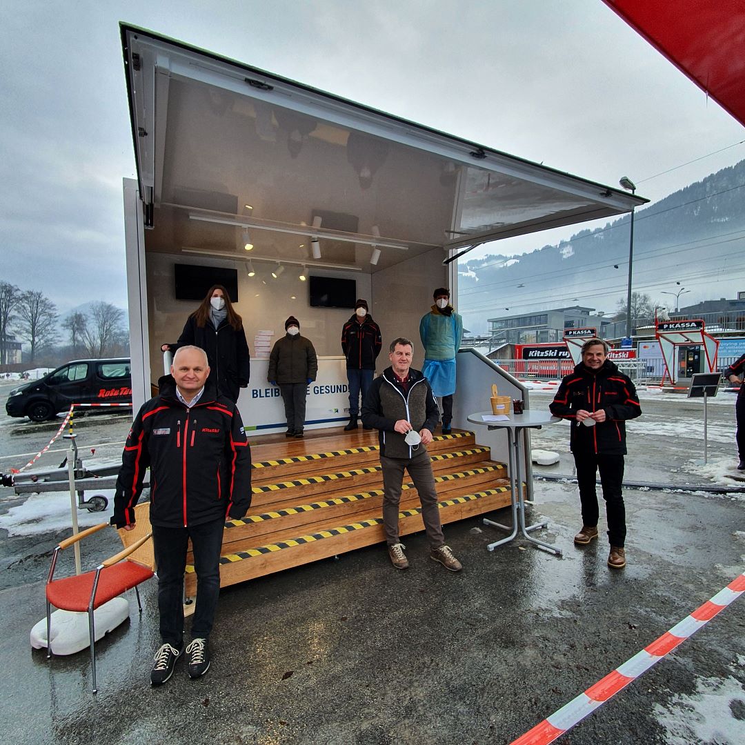 KitzSki eröffnete Covid-Teststation nahe der Hahnenkamm-Abfahrt