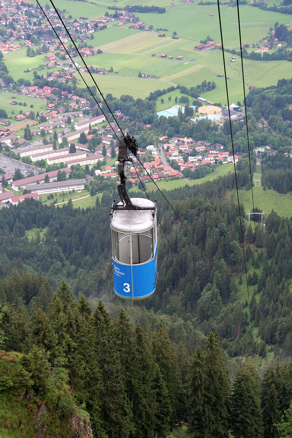 Laber-Bergbahn, die letzte „Großkabinen-Zweiseilumlaufbahn“ der Welt