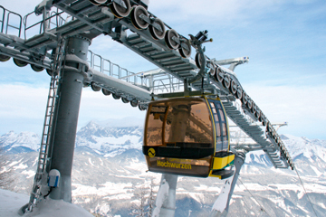Komfortable Panoramafahrt auf die Hochwurzen