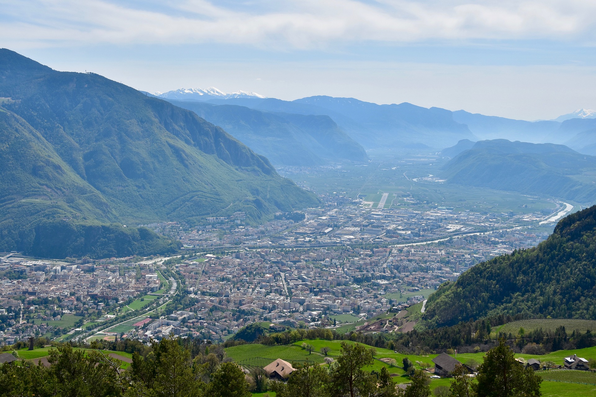 Prowinter Season Finale mit Südtiroler und Tiroler Seilbahntag am 14. April 2022 in Bozen