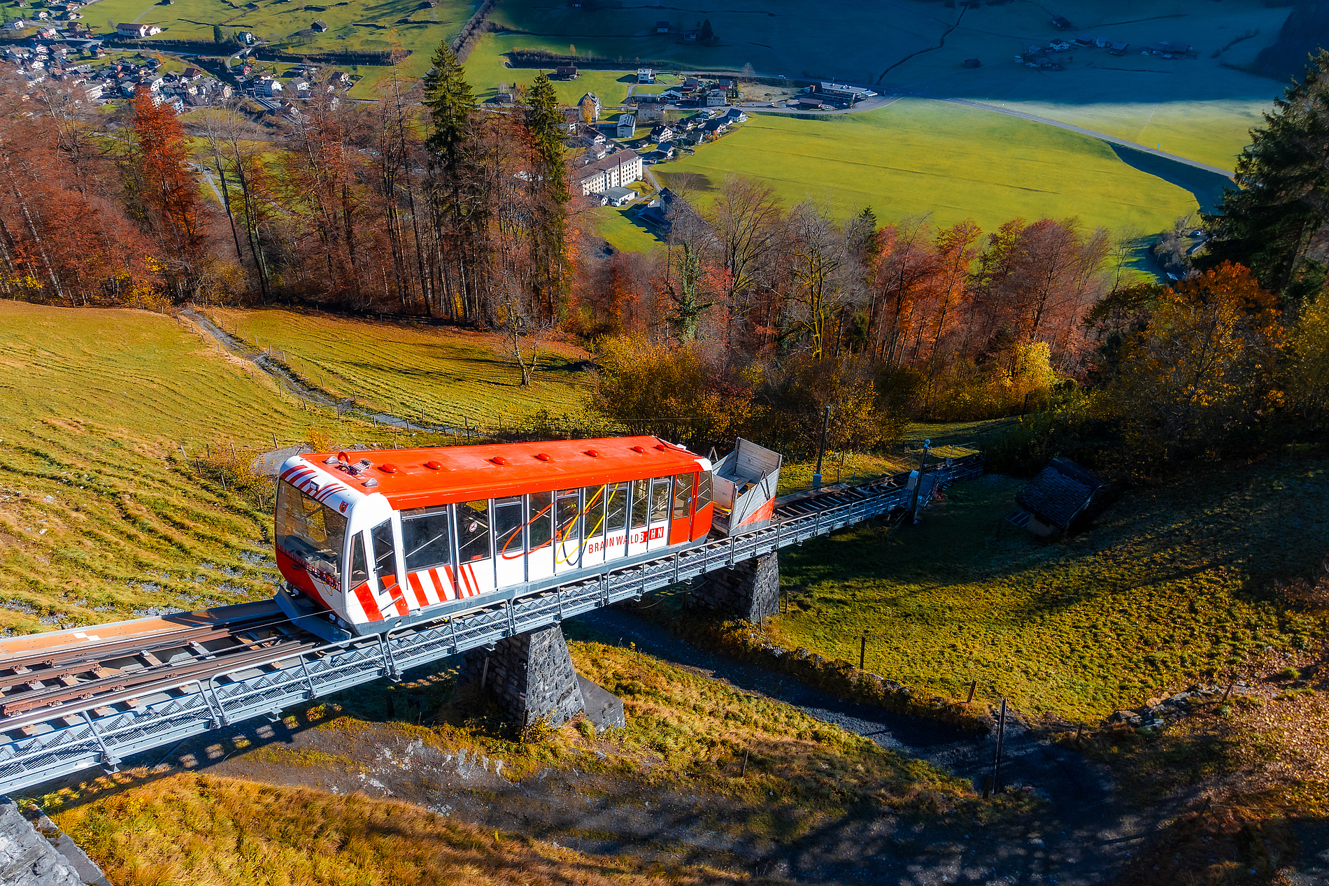 Standseilbahn Linthal – Braunwald vollständig überarbeitet