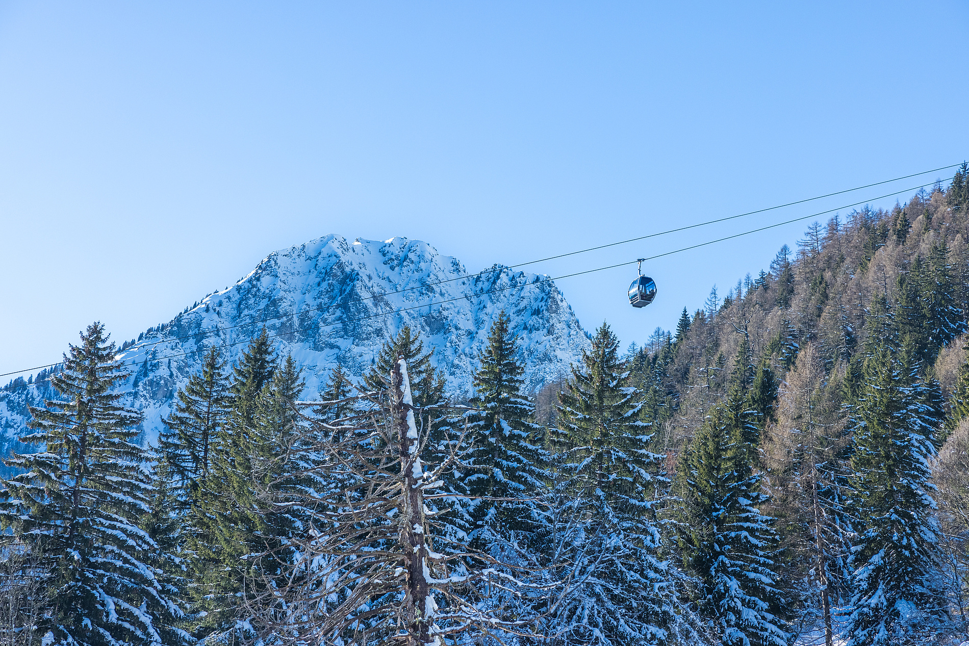 Zwei neue Seilbahnanlagen im Wallis 
